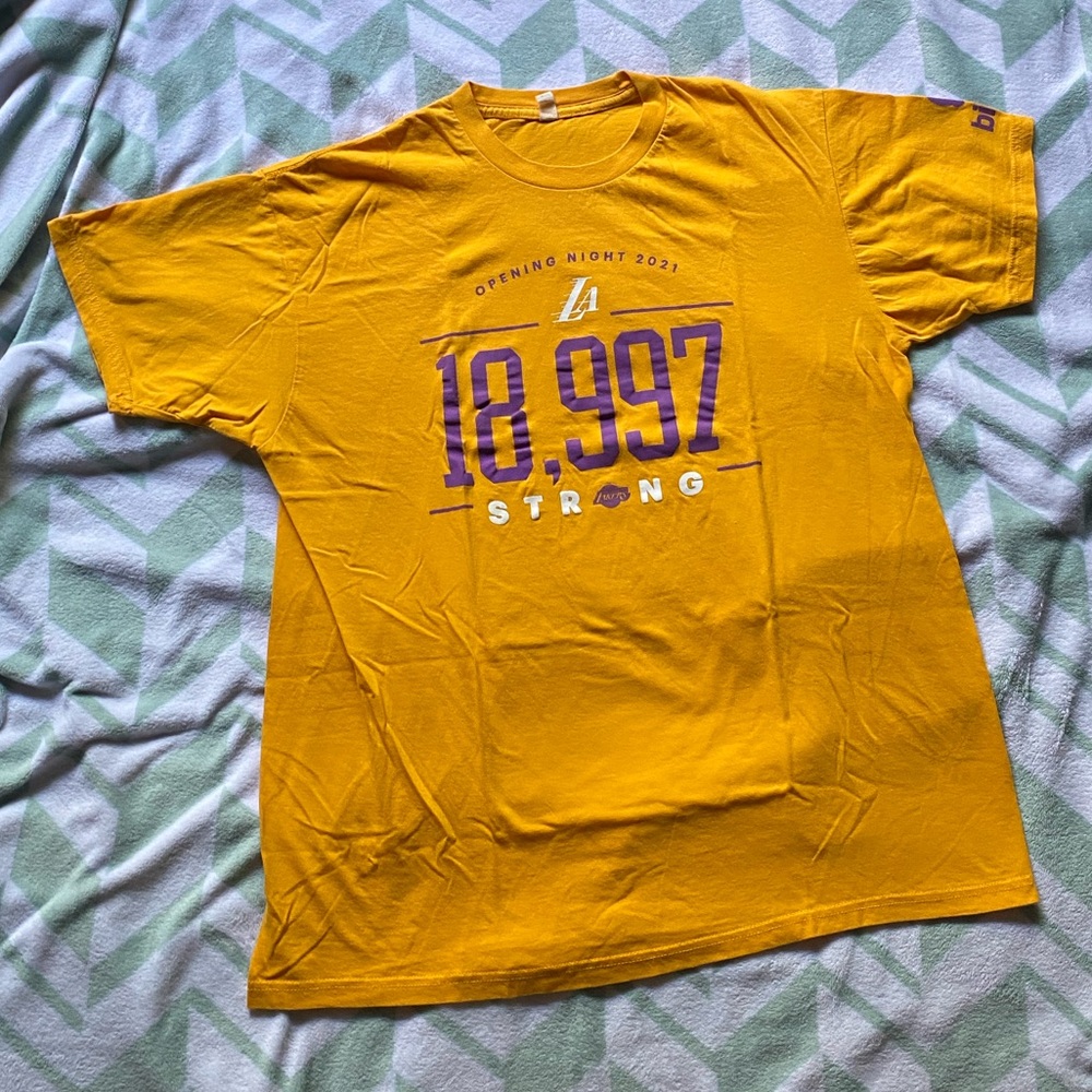 Lakers T